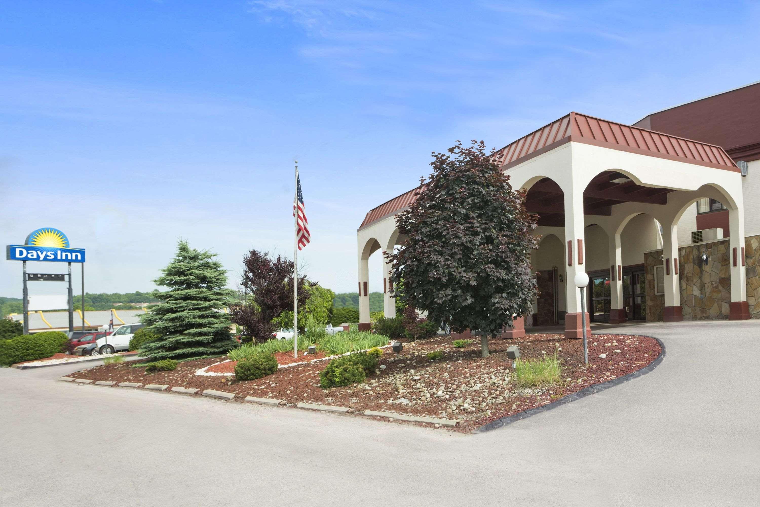 Готель Ramadaby Wyndham Pittsburgh-Нью-Стентон Екстер'єр фото