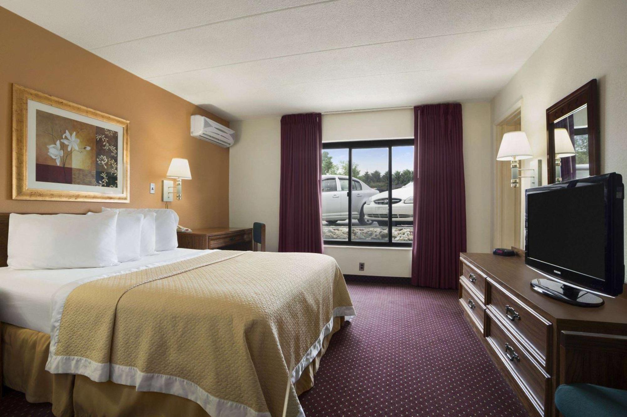 Готель Ramadaby Wyndham Pittsburgh-Нью-Стентон Екстер'єр фото